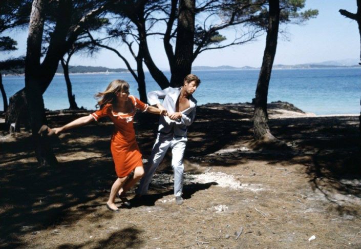 Julie Jeune, At elske
